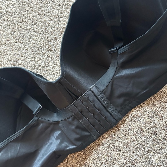 Cacique NEW Smooth Lightly Lined Balconette Bra Black Size 52DDD 52F Sexy - Picture 7 of 7